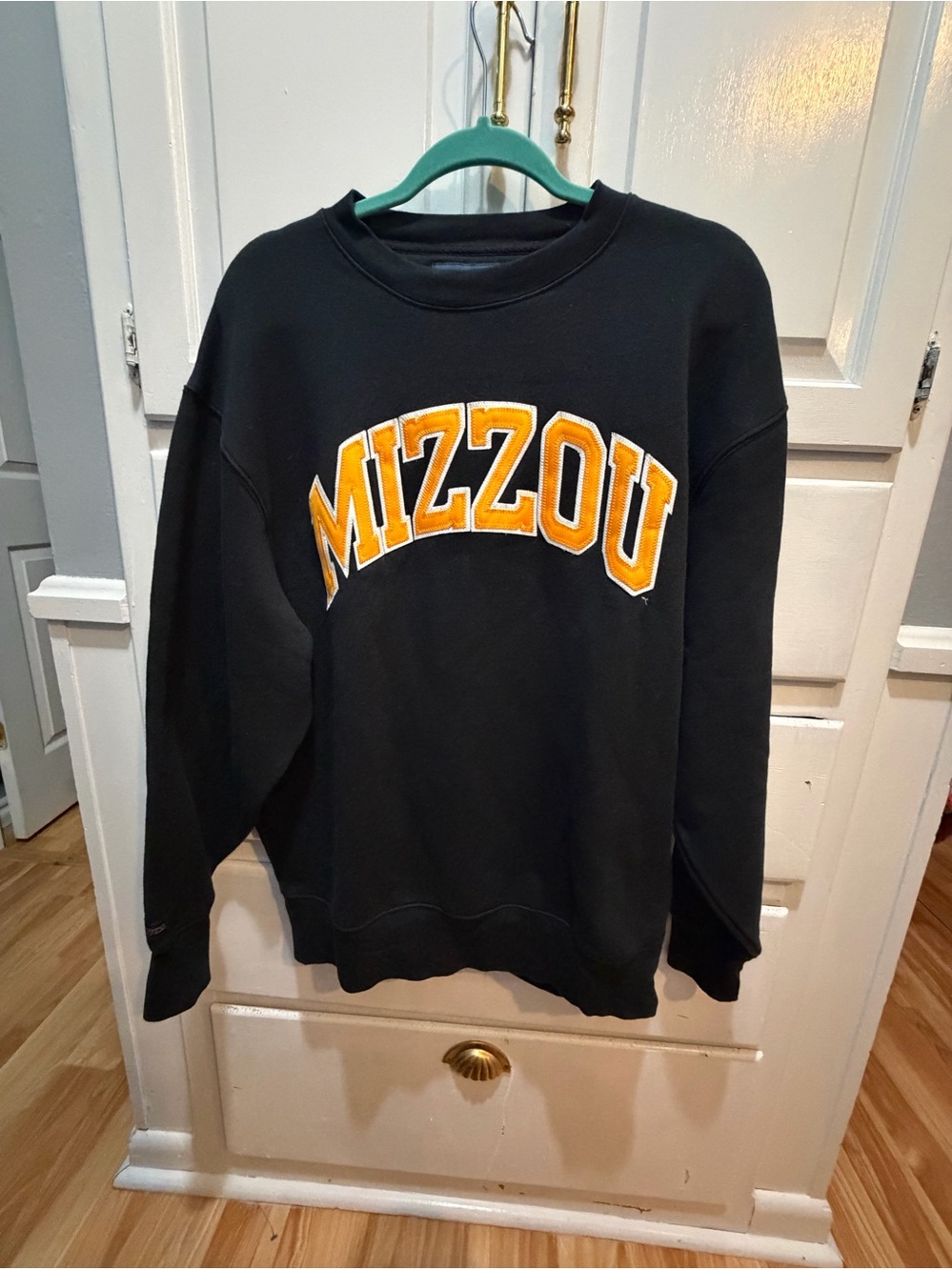 Mizzou Black And Gold Jansport Unisex Sweatshirt Large Embroidered